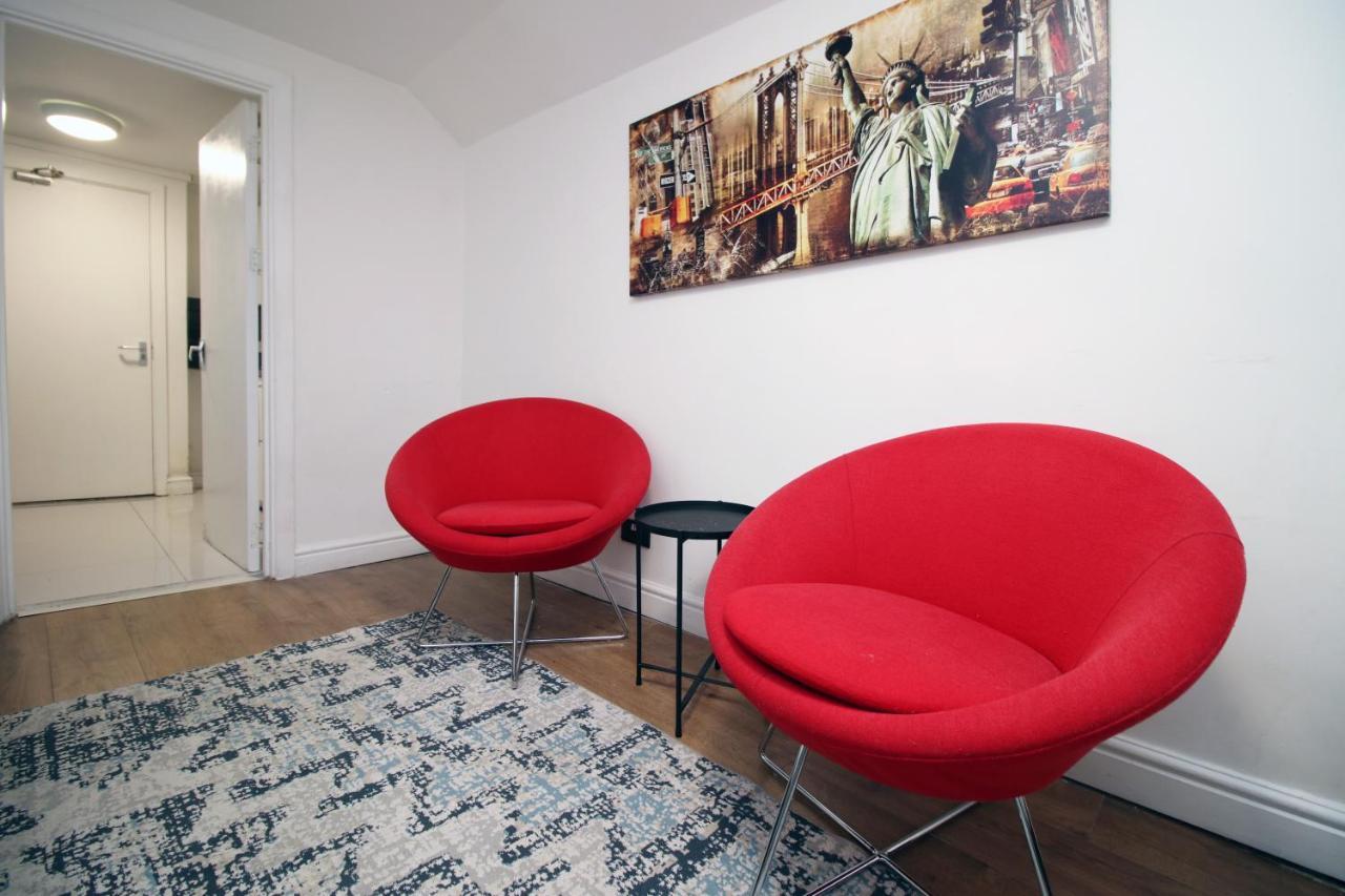Lovely Studio Flat With Free Parking - Near To City Center Swansea Luaran gambar